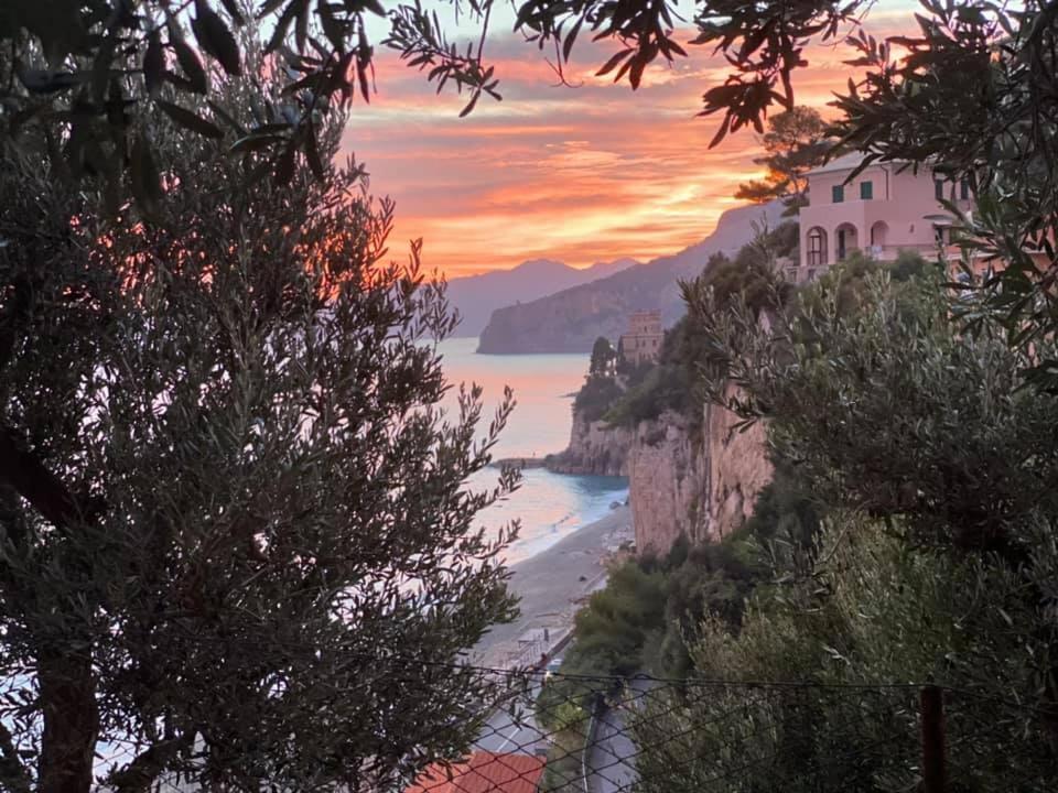 Hotel Riz Finale Ligure Exterior foto